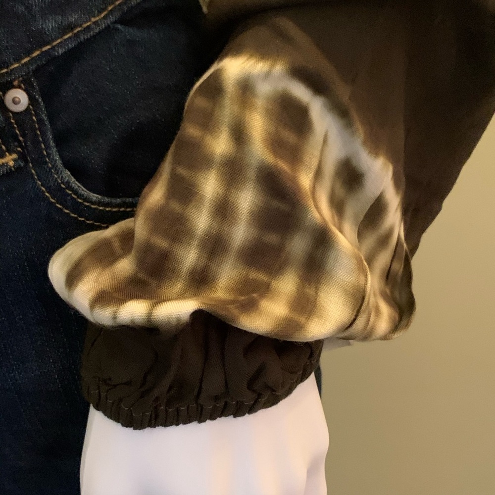 Line & Dot  ANTHRO Shibiri Twist Tie Dye Crop Sm - Picture 5 of 10